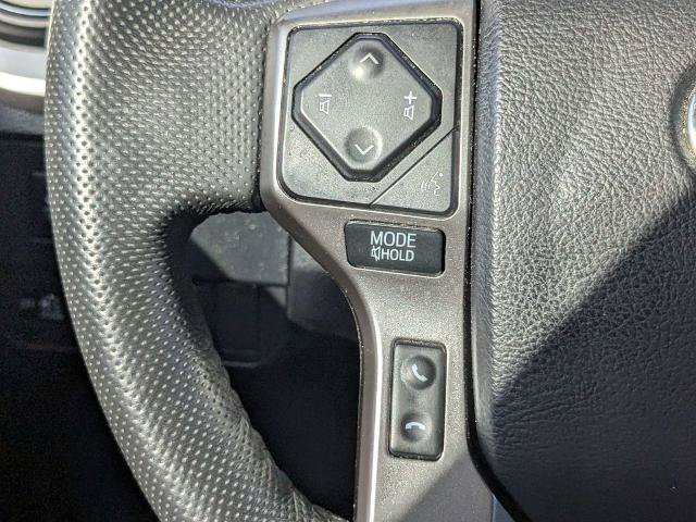 Used 2022 Toyota Tacoma SR5 RWD image 25