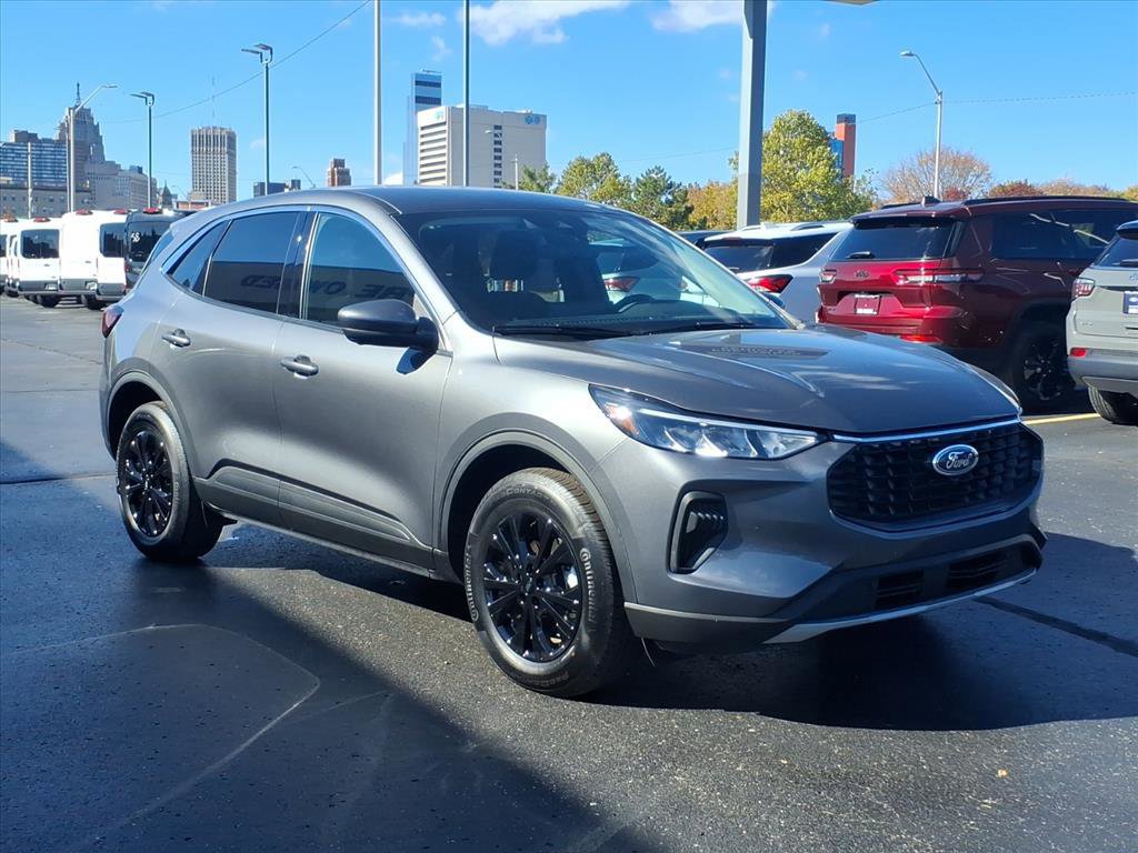 Certified 2023 Ford Escape Active w/ Tech Pack #2 image 5