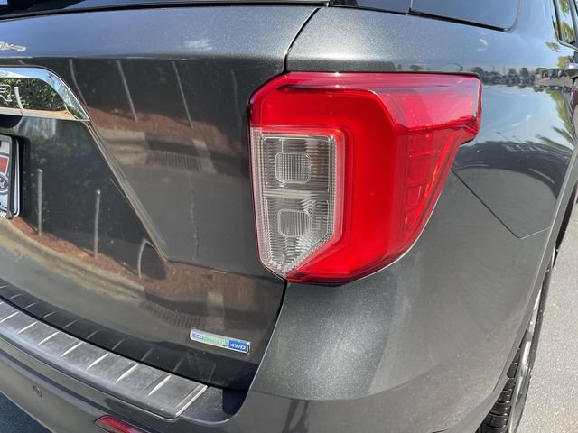 Certified 2020 Ford Explorer XLT w/ Equipment Group 202A AWD/4WD image 39