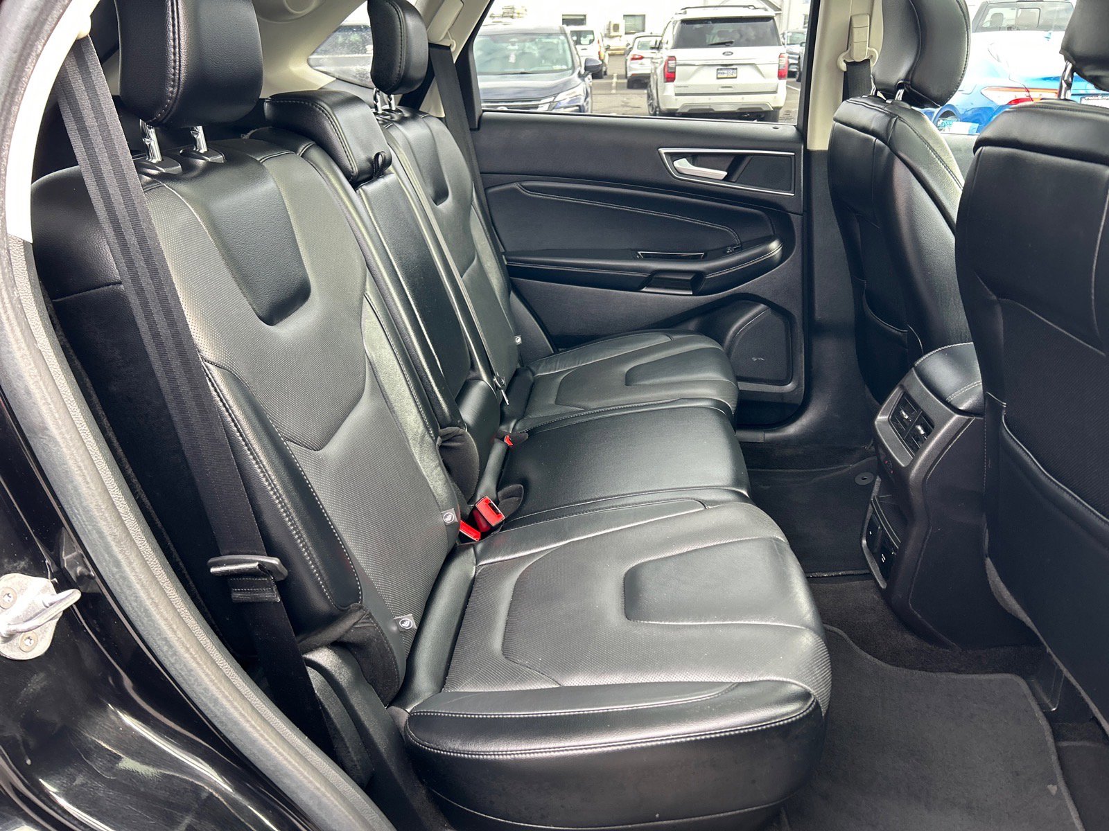 Certified 2018 Ford Edge Titanium w/ Equipment Group 301A image 20