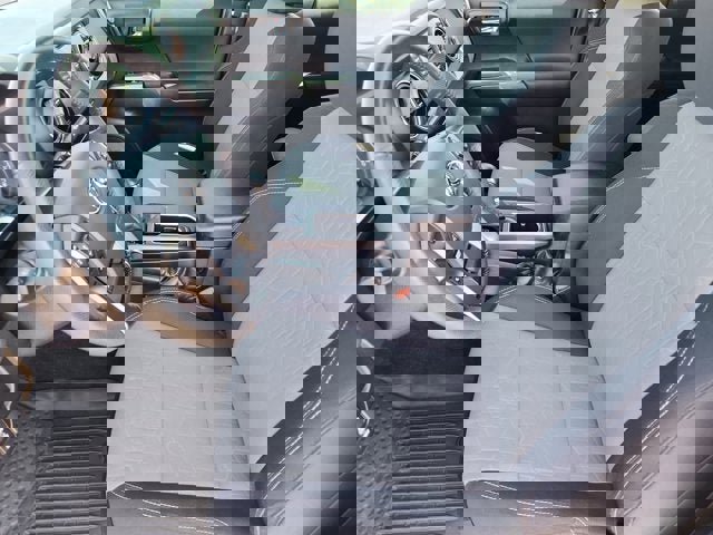 Used 2020 Toyota Tacoma TRD Sport w/ Technology Package AWD/4WD image 9