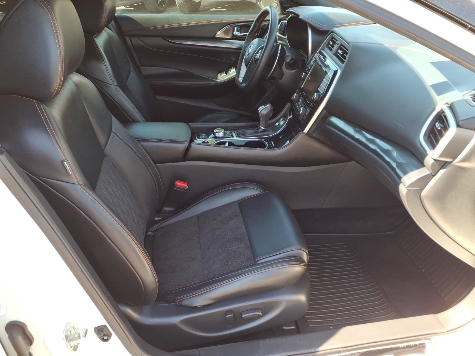 Used 2020 Nissan Maxima SR FWD image 11