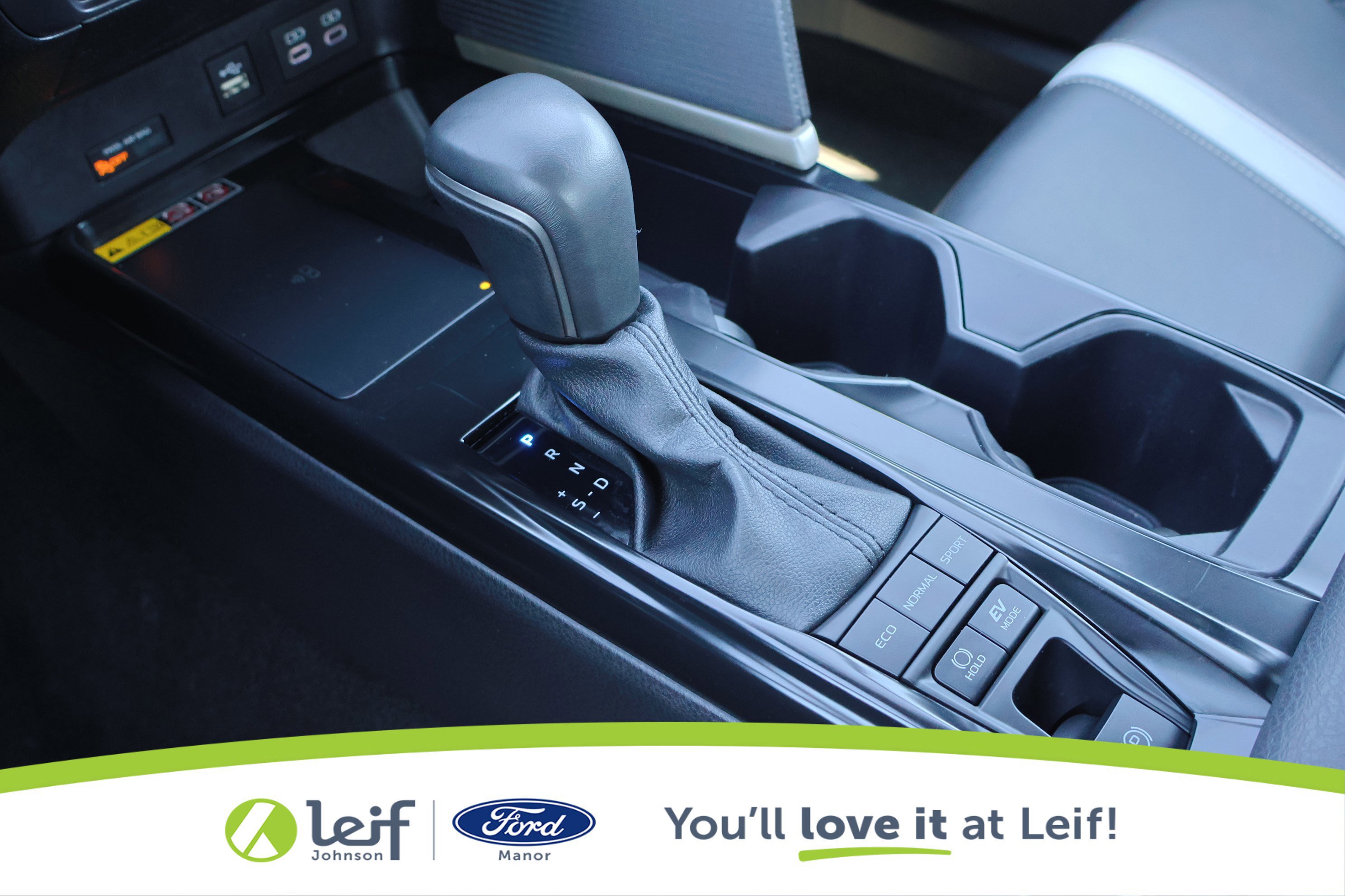 Used 2025 Toyota Camry SE image 23