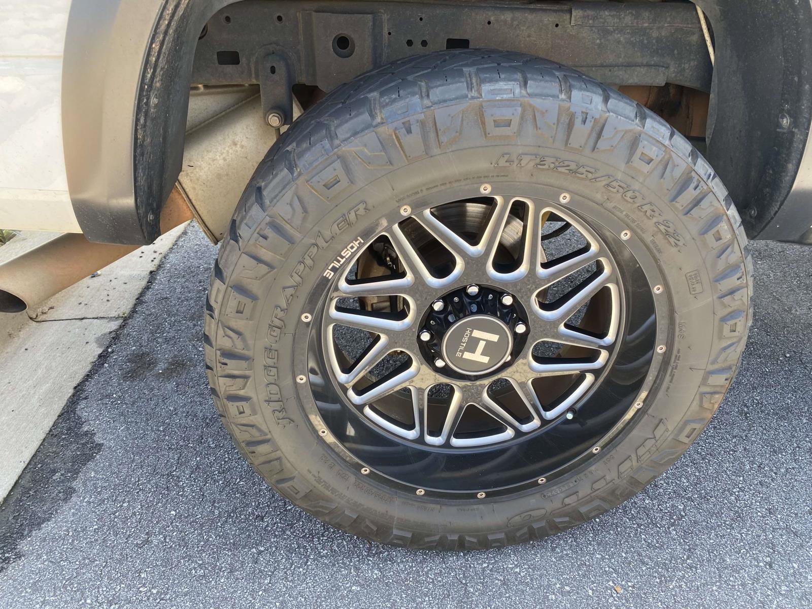 Used 2018 RAM 2500 Tradesman w/ Chrome Appearance Group AWD/4WD image 9