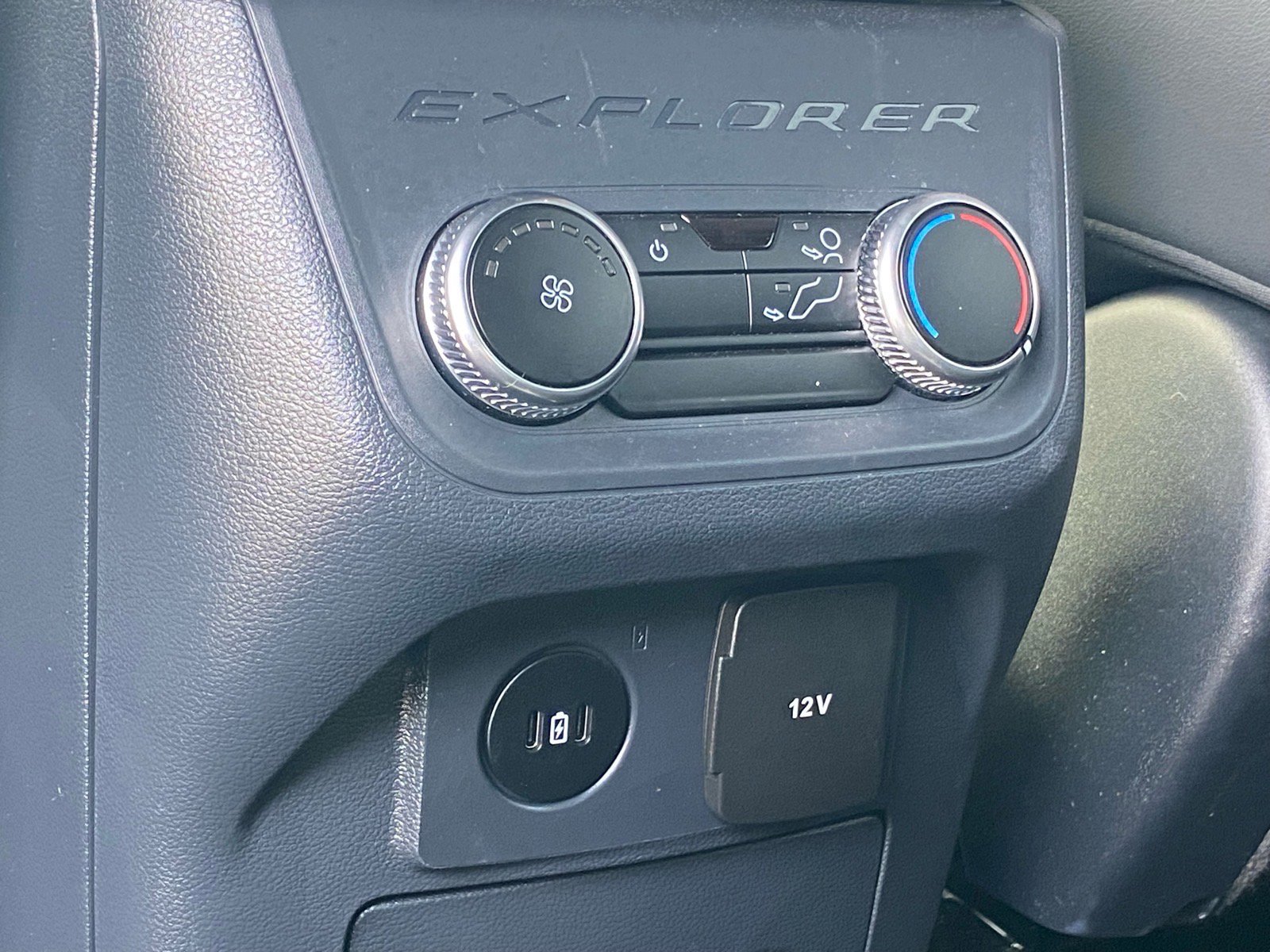 Certified 2025 Ford Explorer ST-Line image 20