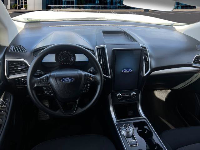 Certified 2023 Ford Edge SE w/ Black Appearance Package AWD/4WD image 13