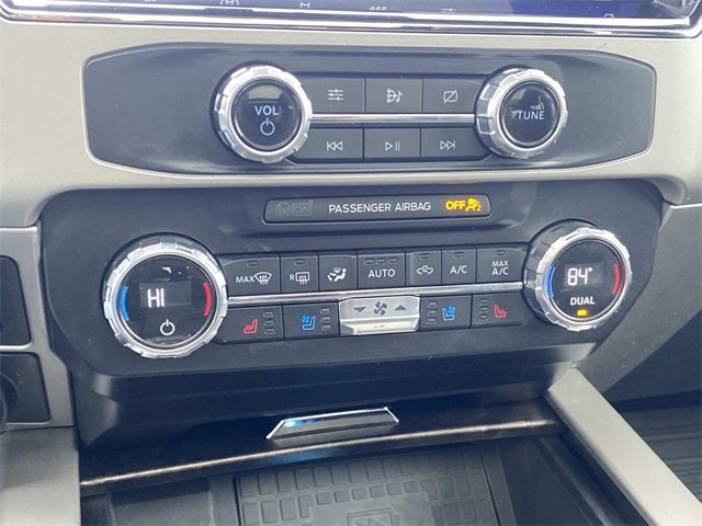 Certified 2022 Ford F350 Lariat w/ Black Appearance Package image 33