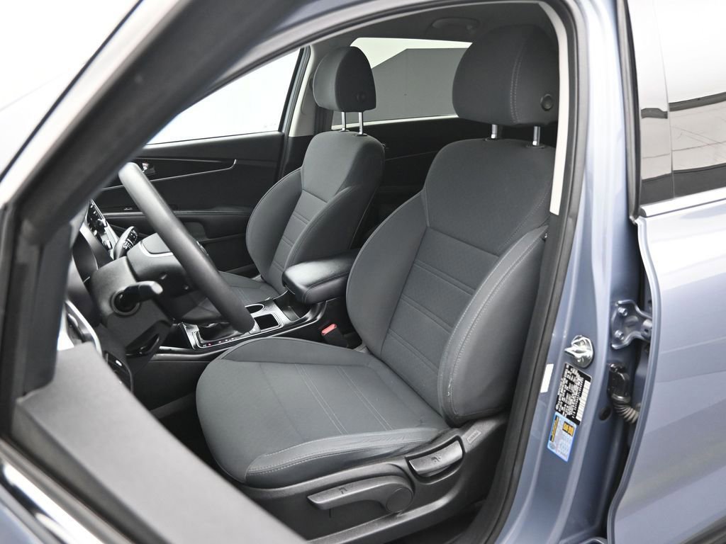 Used 2020 Kia Sorento LX image 36