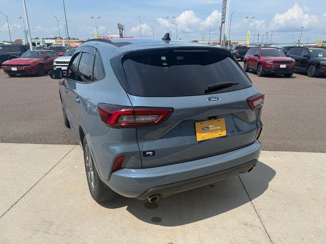 Certified 2023 Ford Escape ST-Line w/ Tech Pack #1 FWD image 6