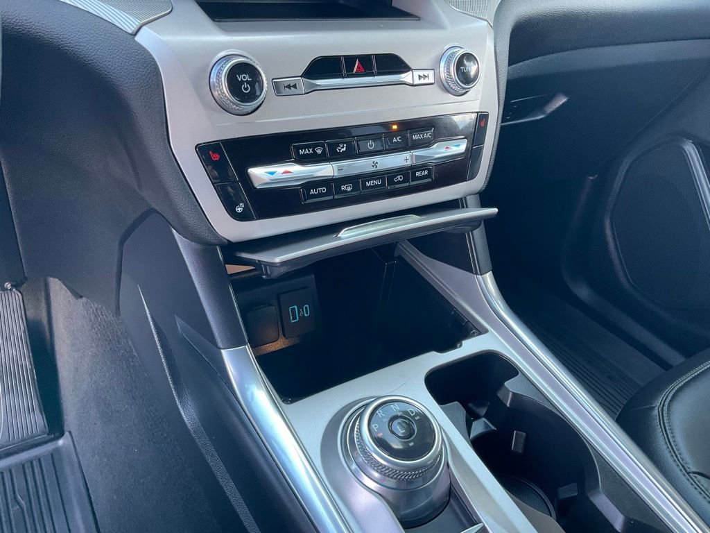 Certified 2024 Ford Explorer XLT w/ Equipment Group 202A image 70