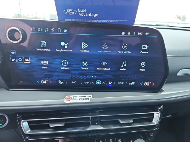 Used 2024 Chevrolet Traverse LT image 16