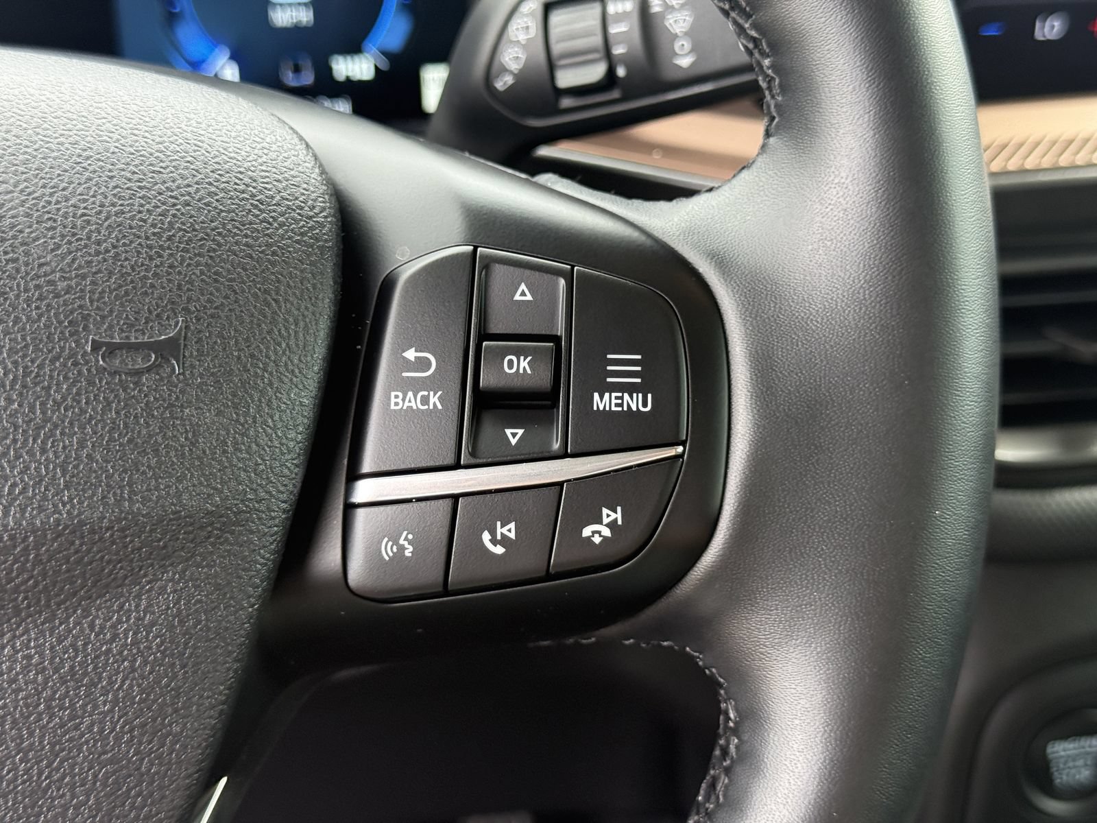 Certified 2025 Ford Bronco Sport Outer Banks w/ Outer Banks Tech Package+ AWD/4WD image 36