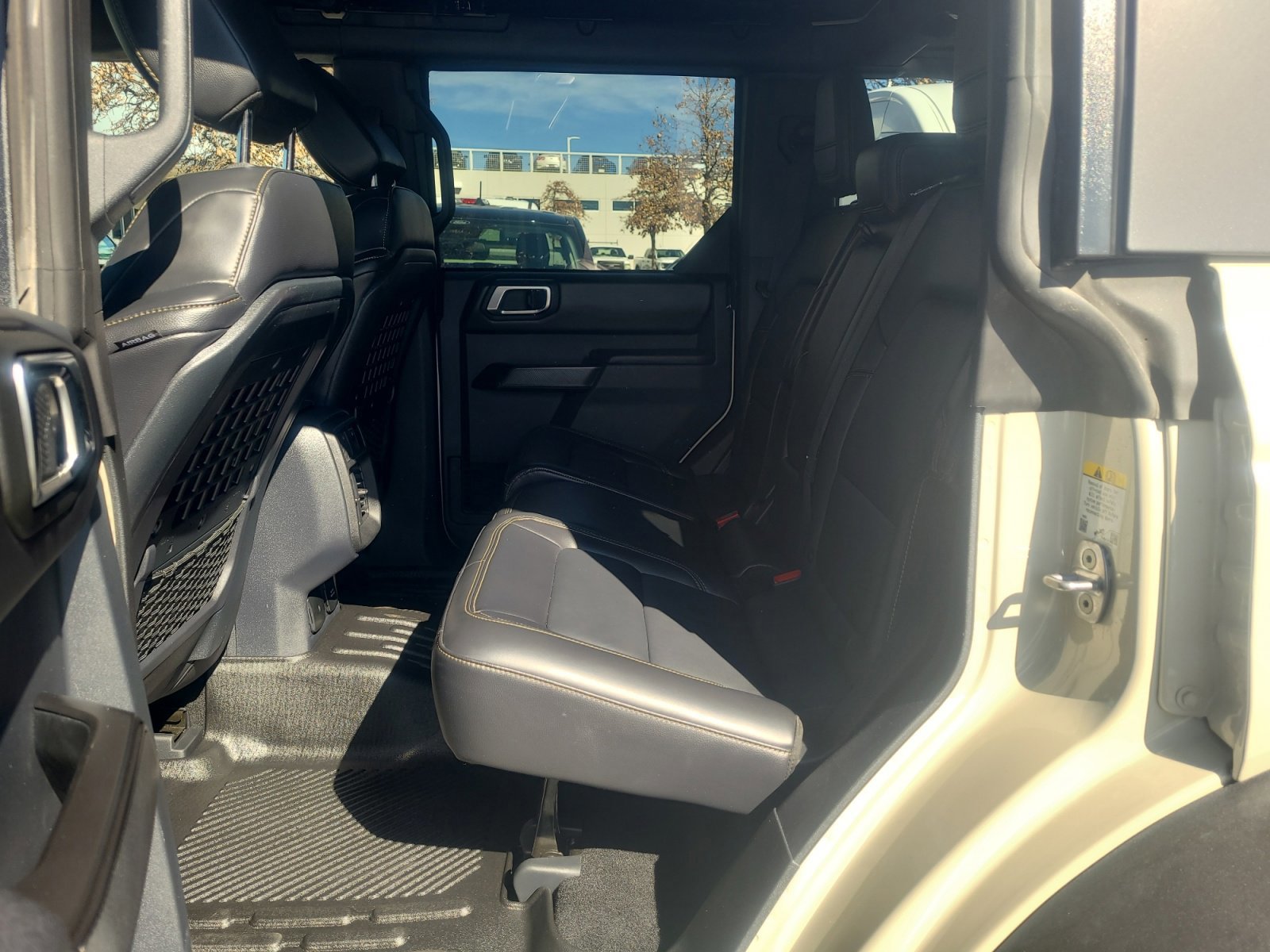 Certified 2025 Ford Bronco Badlands image 17