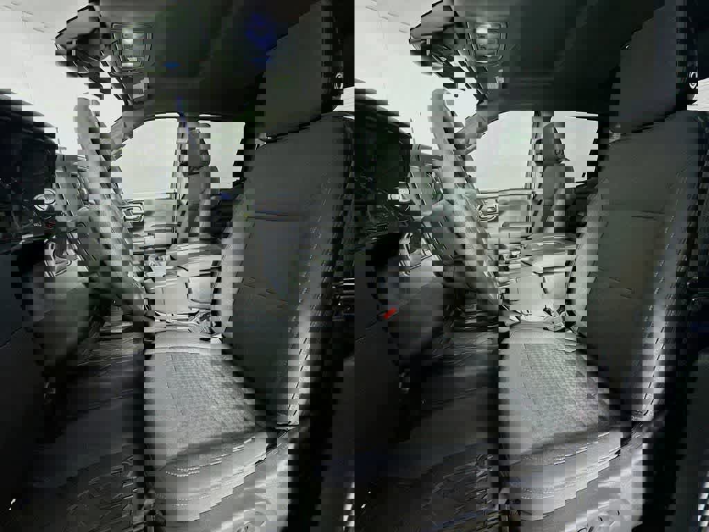 Used 2022 Chevrolet Silverado 1500 Custom image 15