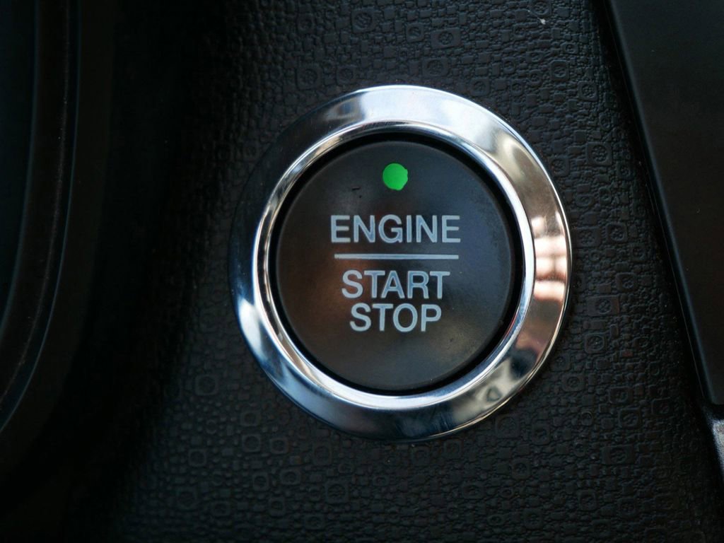 Certified 2021 Ford EcoSport SES image 23