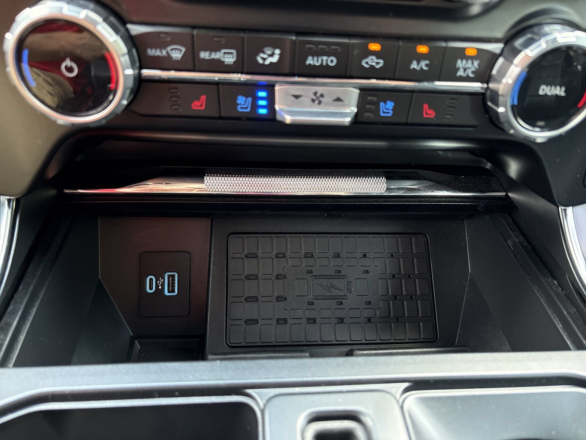 Certified 2023 Ford F150 Raptor AWD/4WD image 7