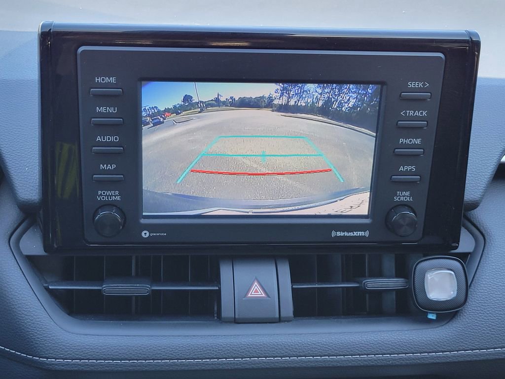 Used 2022 Toyota RAV4 XLE image 24