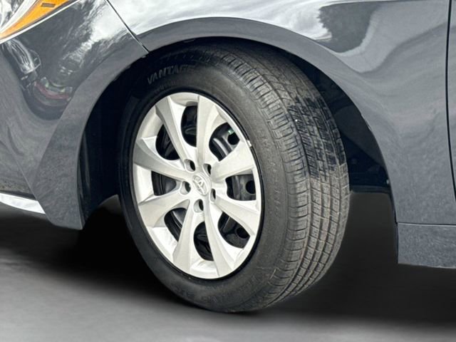 Used 2024 Toyota Corolla LE FWD image 44