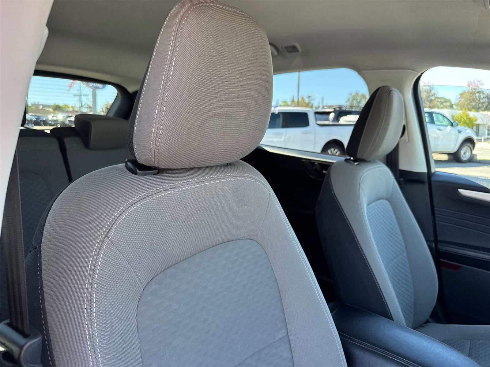 Certified 2022 Ford Escape SE image 15