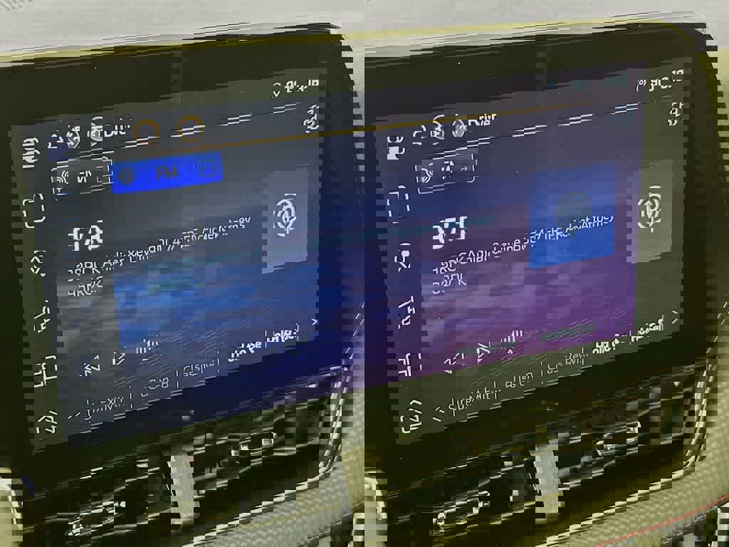 Used 2025 Chevrolet Equinox RS w/ Safety and Technology Package image 19