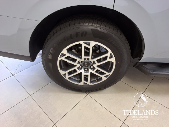 Certified 2025 Ford Expedition Active RWD image 35