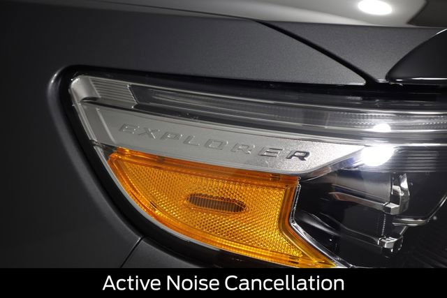 Certified 2022 Ford Explorer Limited AWD/4WD image 21