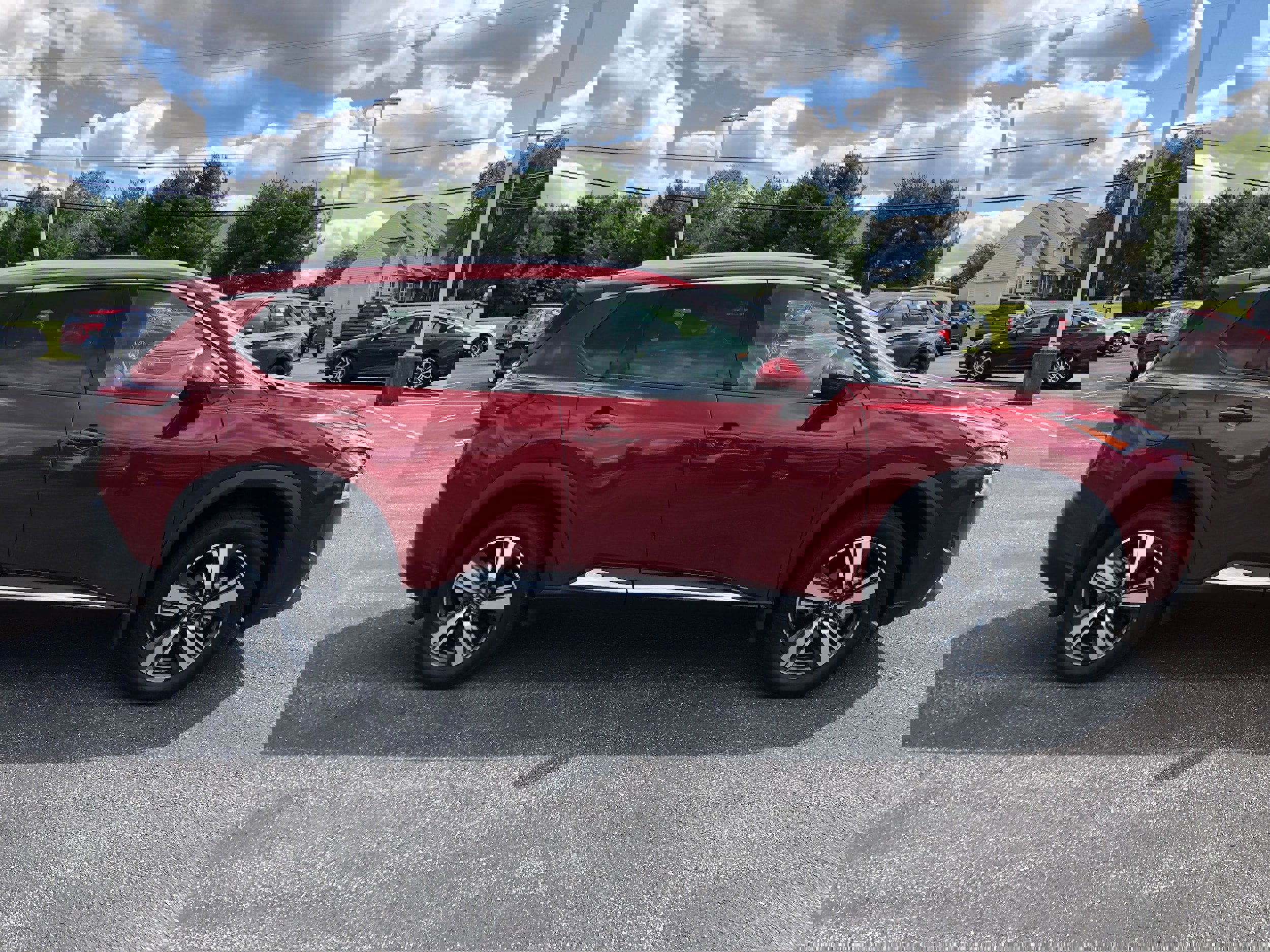 Used 2022 Nissan Rogue SL w/ SL Premium Package image 6