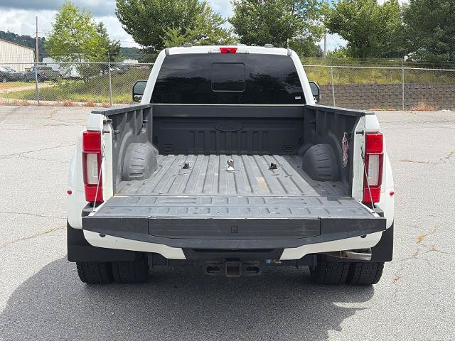 Certified 2020 Ford F450 Platinum w/ FX4 Off-Road Package AWD/4WD image 4