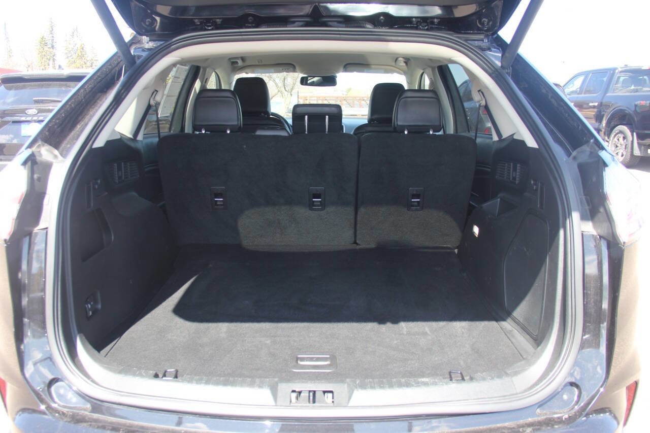 Certified 2024 Ford Edge Titanium AWD/4WD image 10