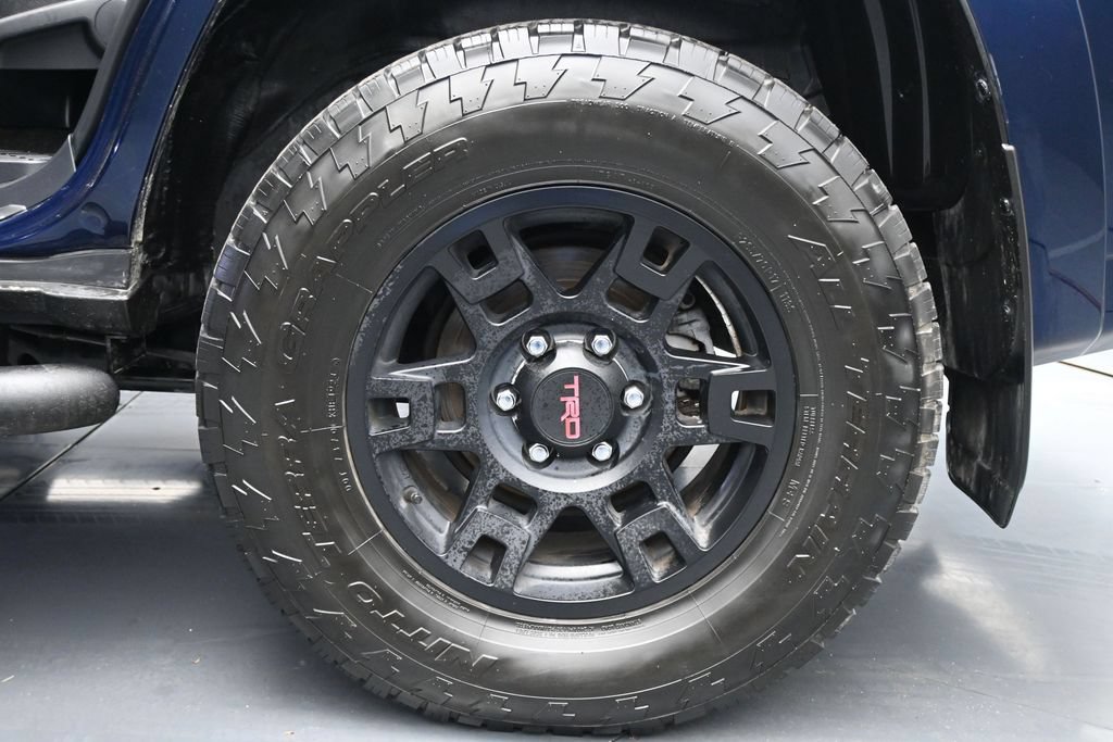 Used 2023 Toyota 4Runner SR5 Premium w/ Moonroof Package RWD image 22
