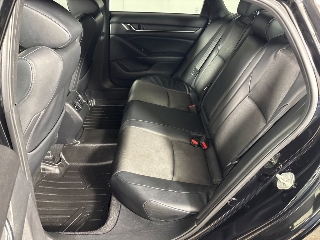 Used 2018 Honda Accord Sport image 29