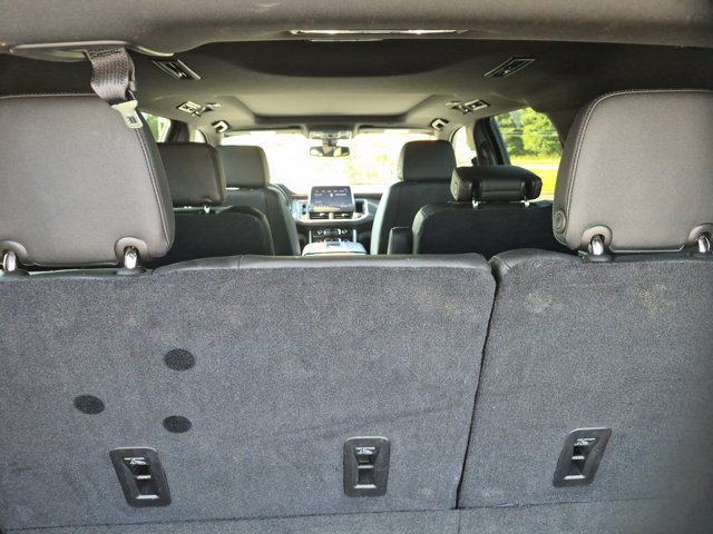 Used 2021 Chevrolet Tahoe Z71 w/ Luxury Package AWD/4WD image 32