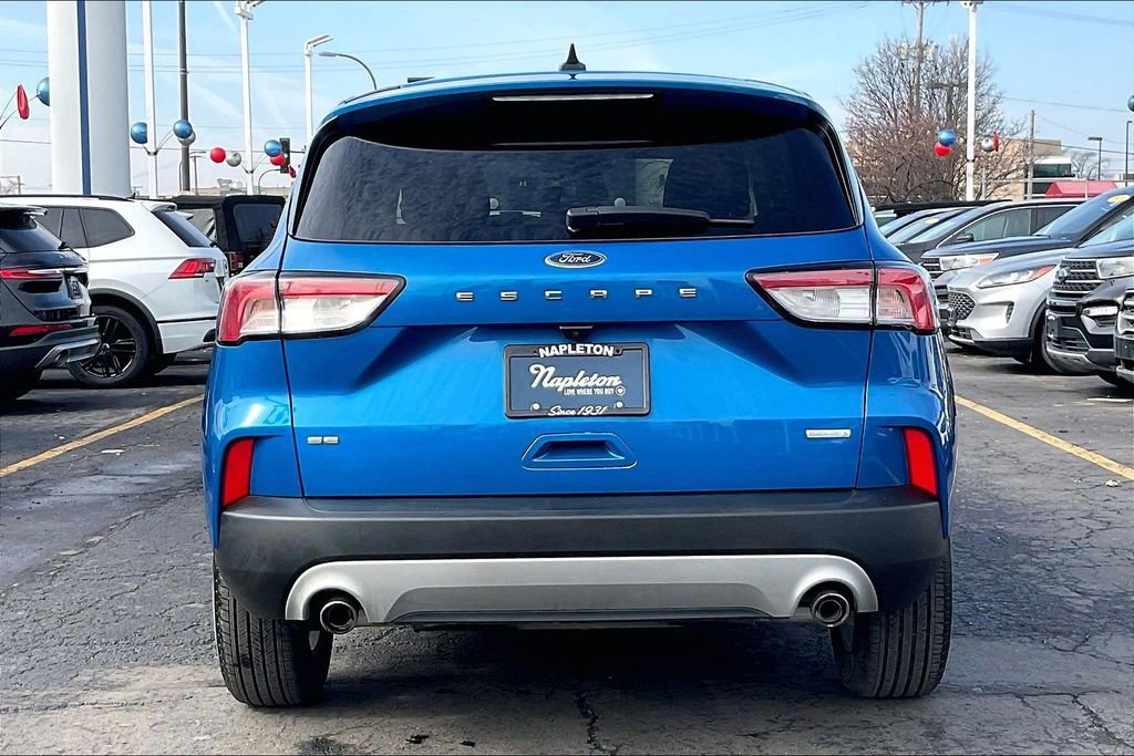 Certified 2020 Ford Escape SE image 3