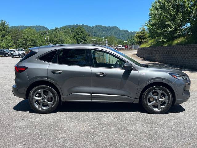 Certified 2023 Ford Escape ST-Line w/ Tech Pack #1 AWD/4WD image 2