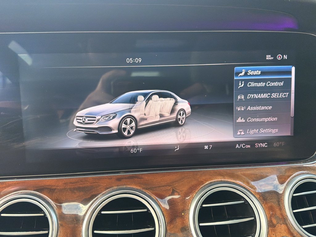 Used 2017 Mercedes-Benz E 300 image 23
