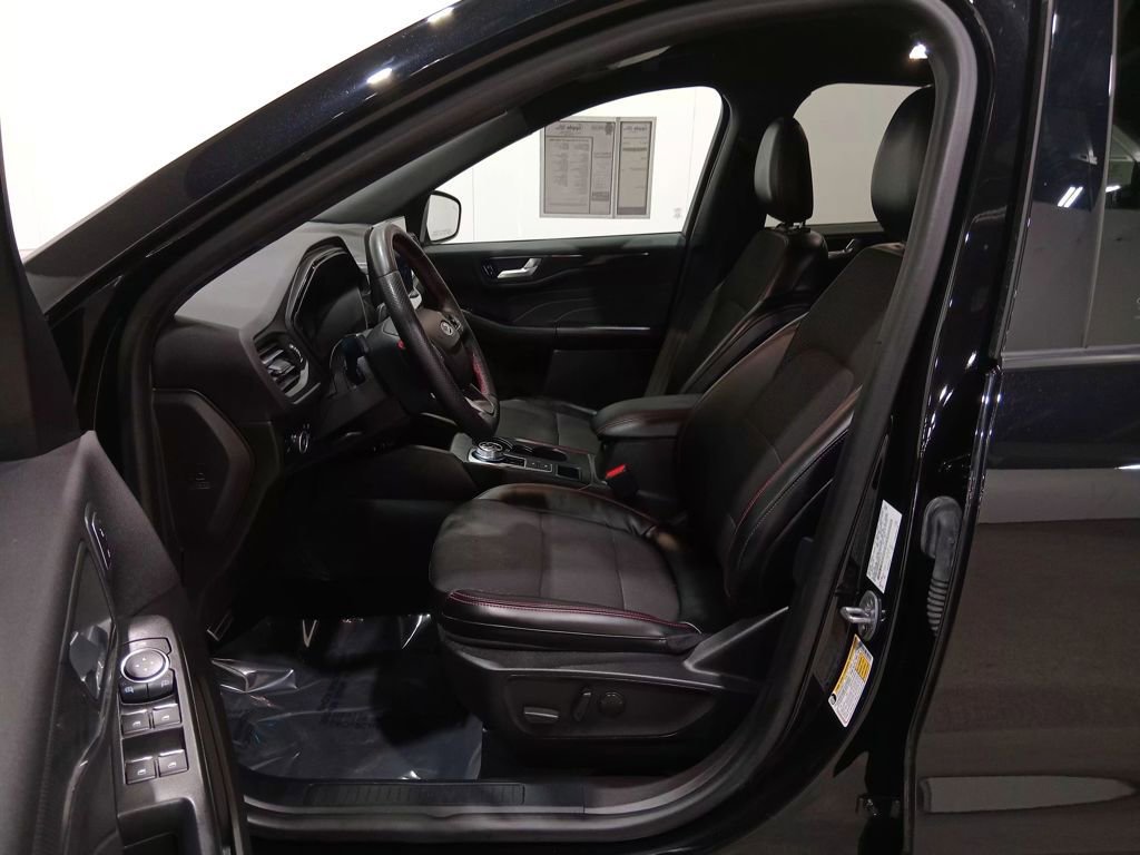 Certified 2023 Ford Escape ST-Line Elite image 16