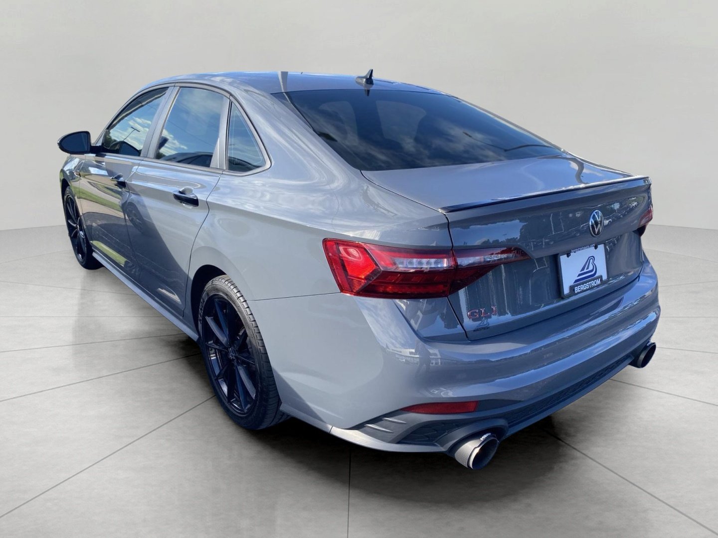 Used 2024 Volkswagen Jetta GLI 40th Anniversary Edition FWD image 7