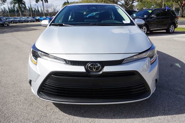 Used 2024 Toyota Corolla LE image 6