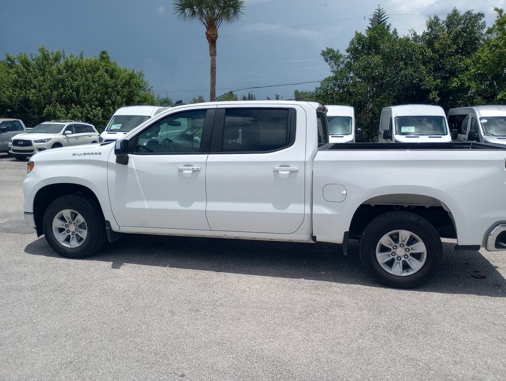 Used 2025 Chevrolet Silverado 1500 LT RWD image 4