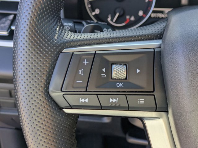 Used 2024 Mitsubishi Outlander SE Black Edition image 18