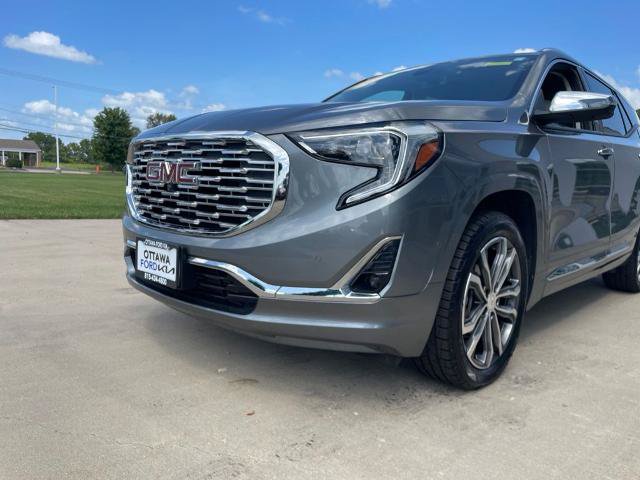Used 2020 GMC Terrain Denali w/ Denali Premium Package AWD/4WD image 15