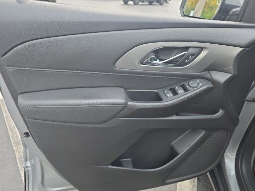 Used 2024 Chevrolet Traverse LT FWD image 19