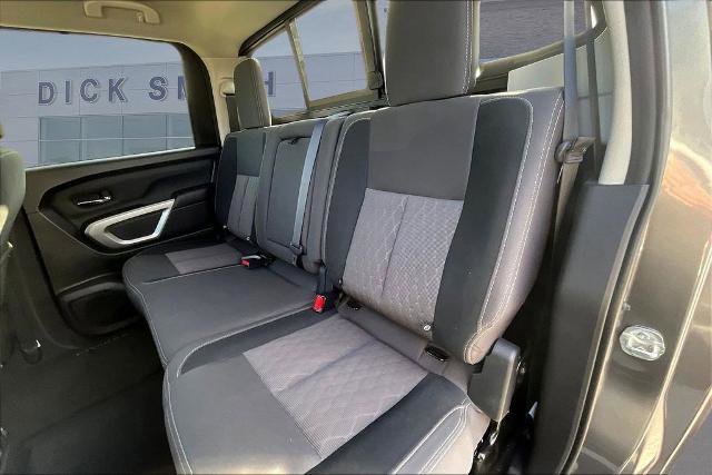 Used 2024 Nissan Titan SV w/ SV Convenience Package RWD image 23