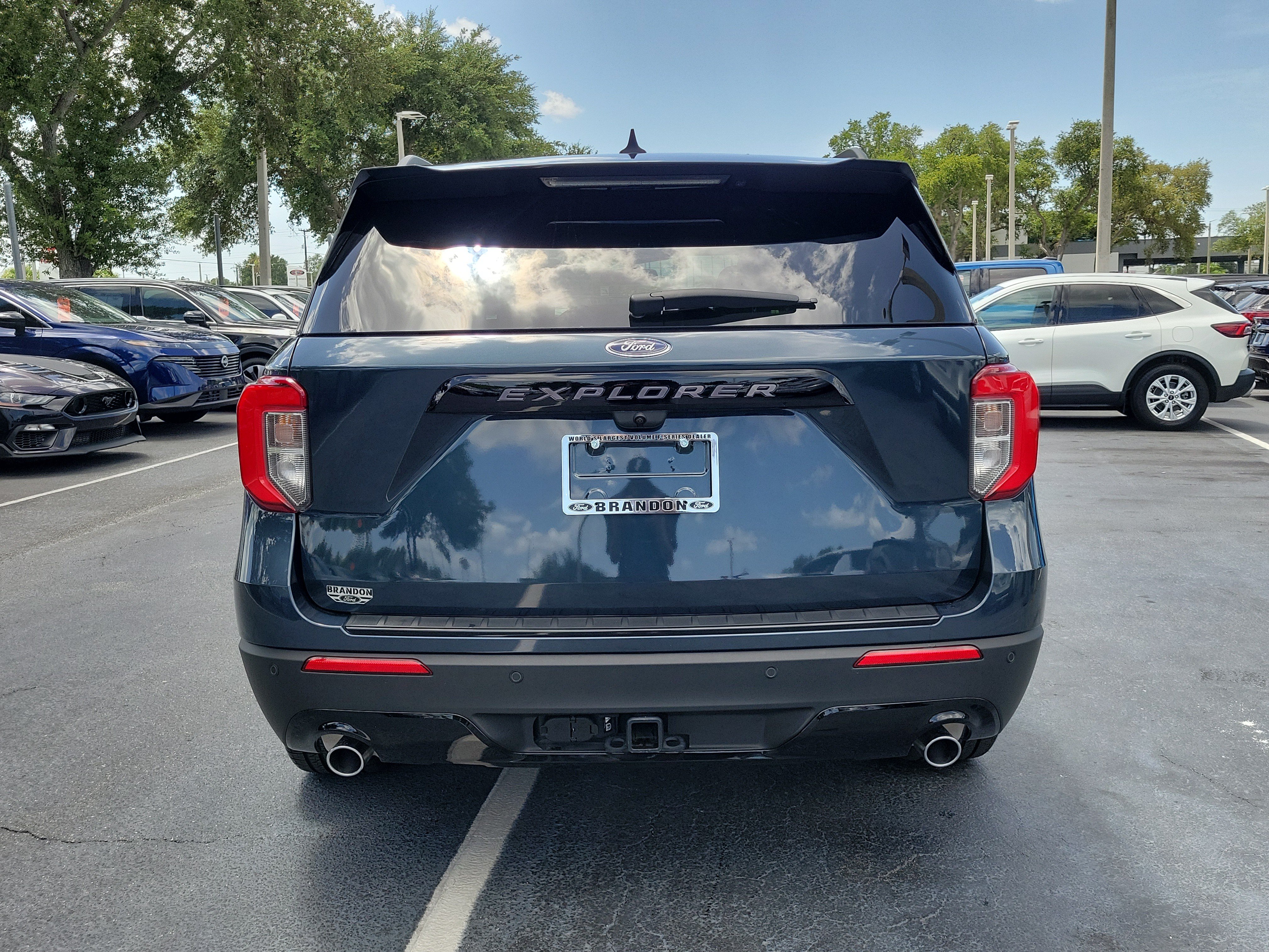 Certified 2024 Ford Explorer ST-Line w/ Class IV Trailer Tow Package RWD image 8