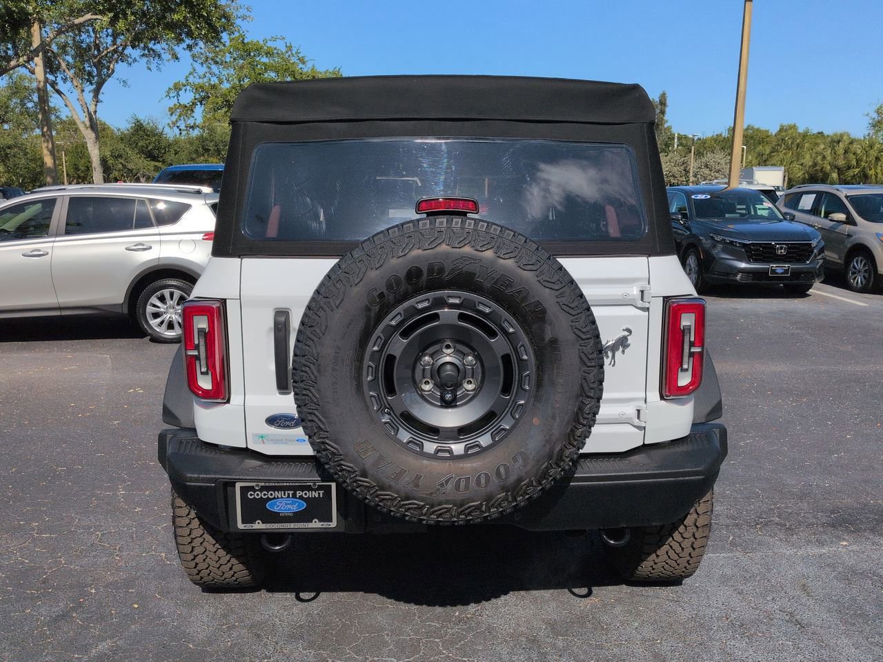 Certified 2025 Ford Bronco Badlands AWD/4WD image 4