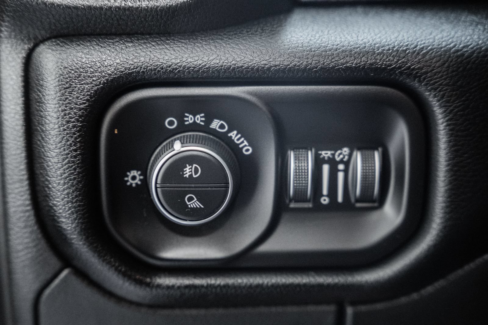 Used 2019 RAM 1500 Rebel w/ Rebel Level 1 Equipment Group AWD/4WD image 46