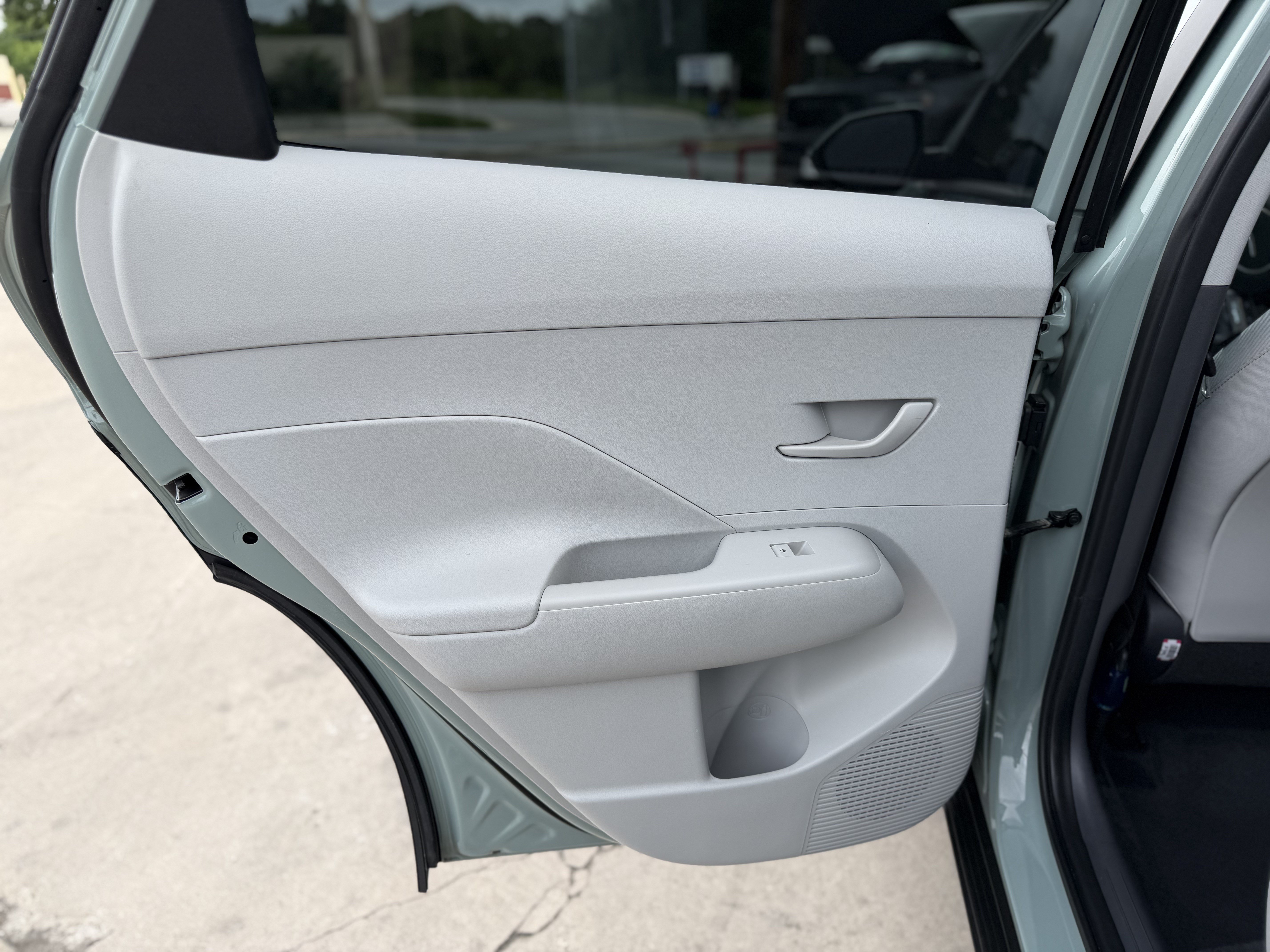 Used 2024 Hyundai Kona SEL w/ Convenience Package FWD image 13