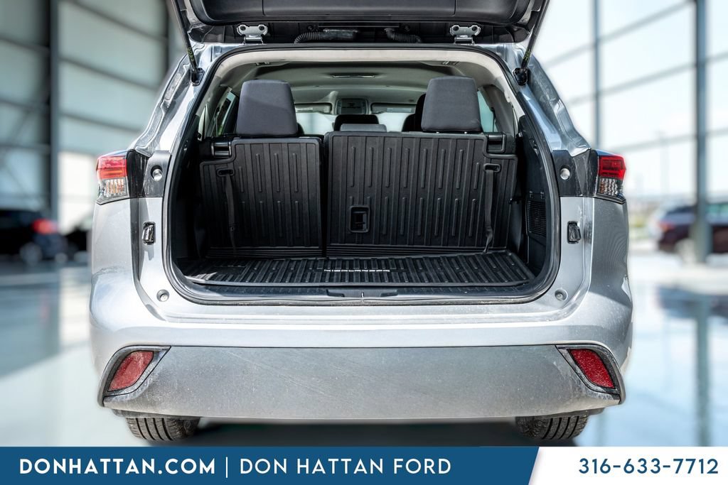 Used 2023 Toyota Highlander L FWD image 30