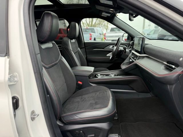 Certified 2025 Ford Explorer ST AWD/4WD image 21