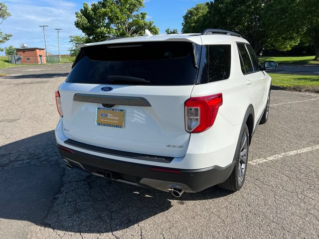 Certified 2023 Ford Explorer XLT w/ Equipment Group 202A AWD/4WD image 10